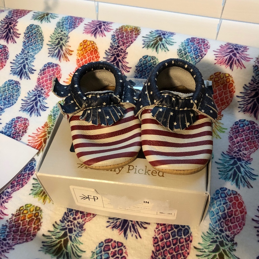 freshly picked made in usa moccasins size 2